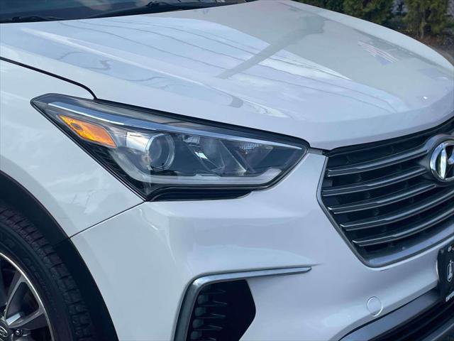 Used 2017 Hyundai Santa Fe SE image 9