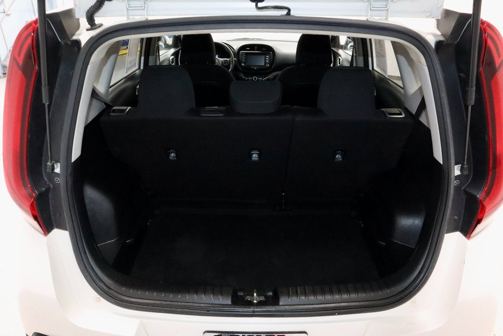 Used 2021 Kia Soul S image 13