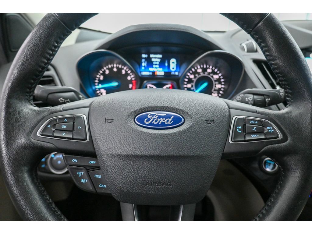 Used 2019 Ford Escape Titanium image 32
