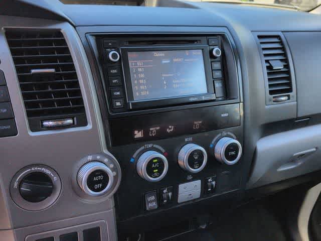 Used 2014 Toyota Sequoia Limited AWD/4WD image 27