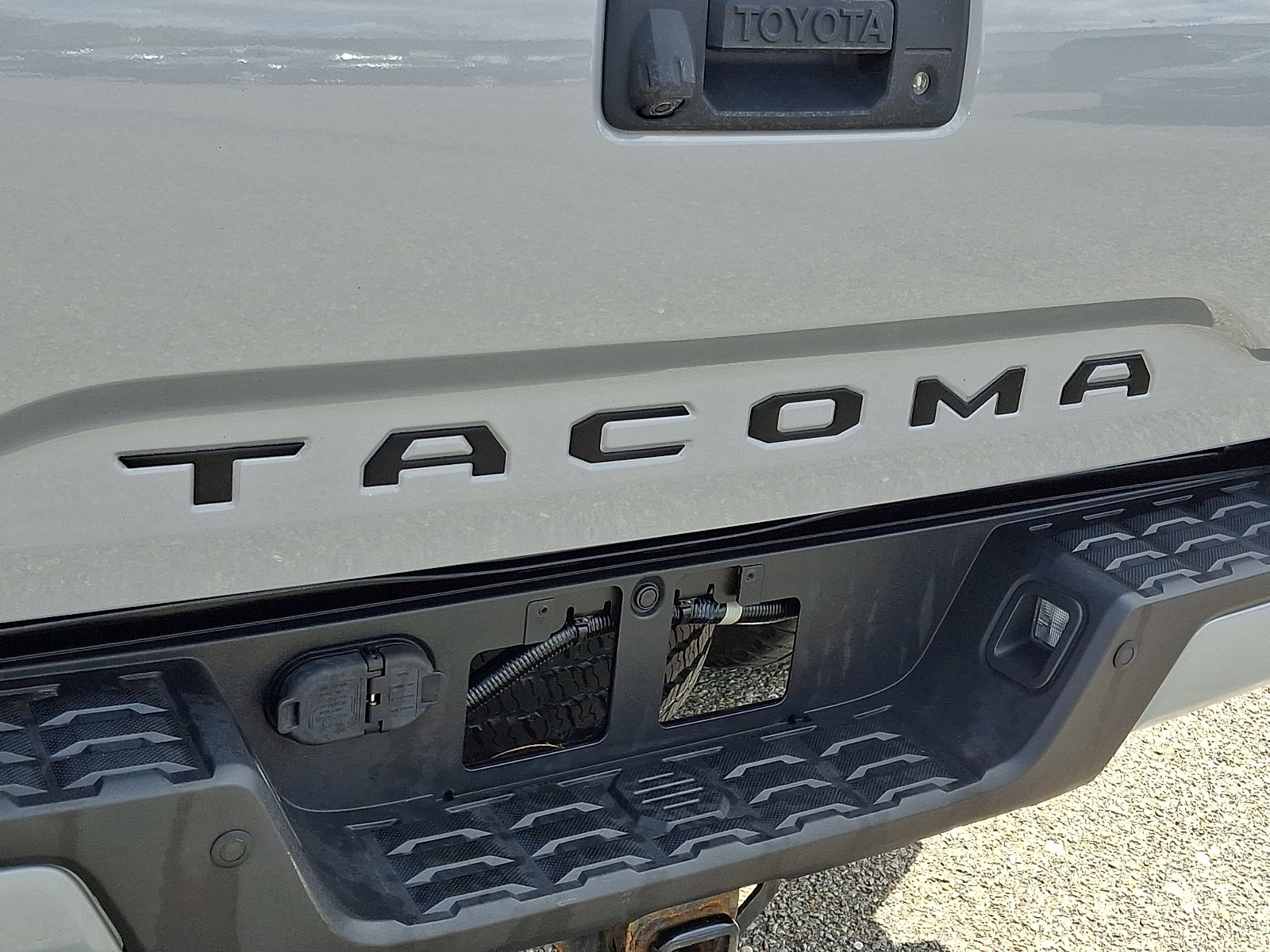 Used 2019 Toyota Tacoma TRD Off-Road w/ TRD Premium Off Road Package image 30