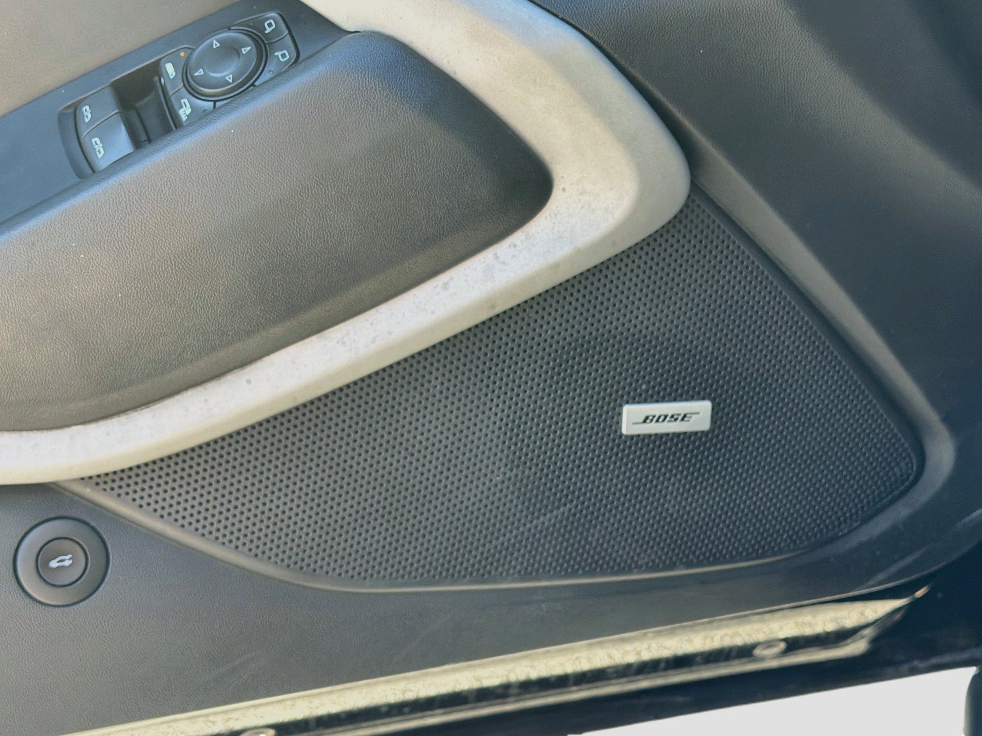 Used 2021 Chevrolet Camaro LT w/ Technology Package RWD image 22
