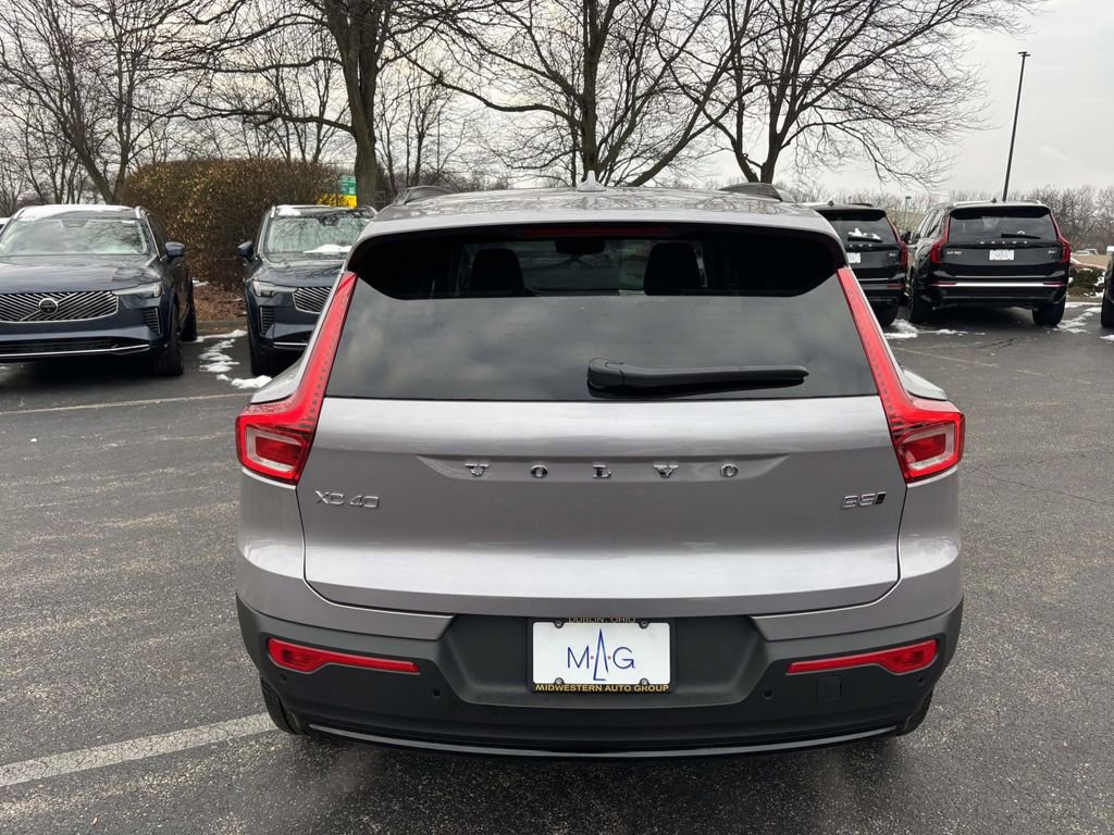 New 2026 Volvo XC40 B5 Plus w/ Protection Package Premier image 6