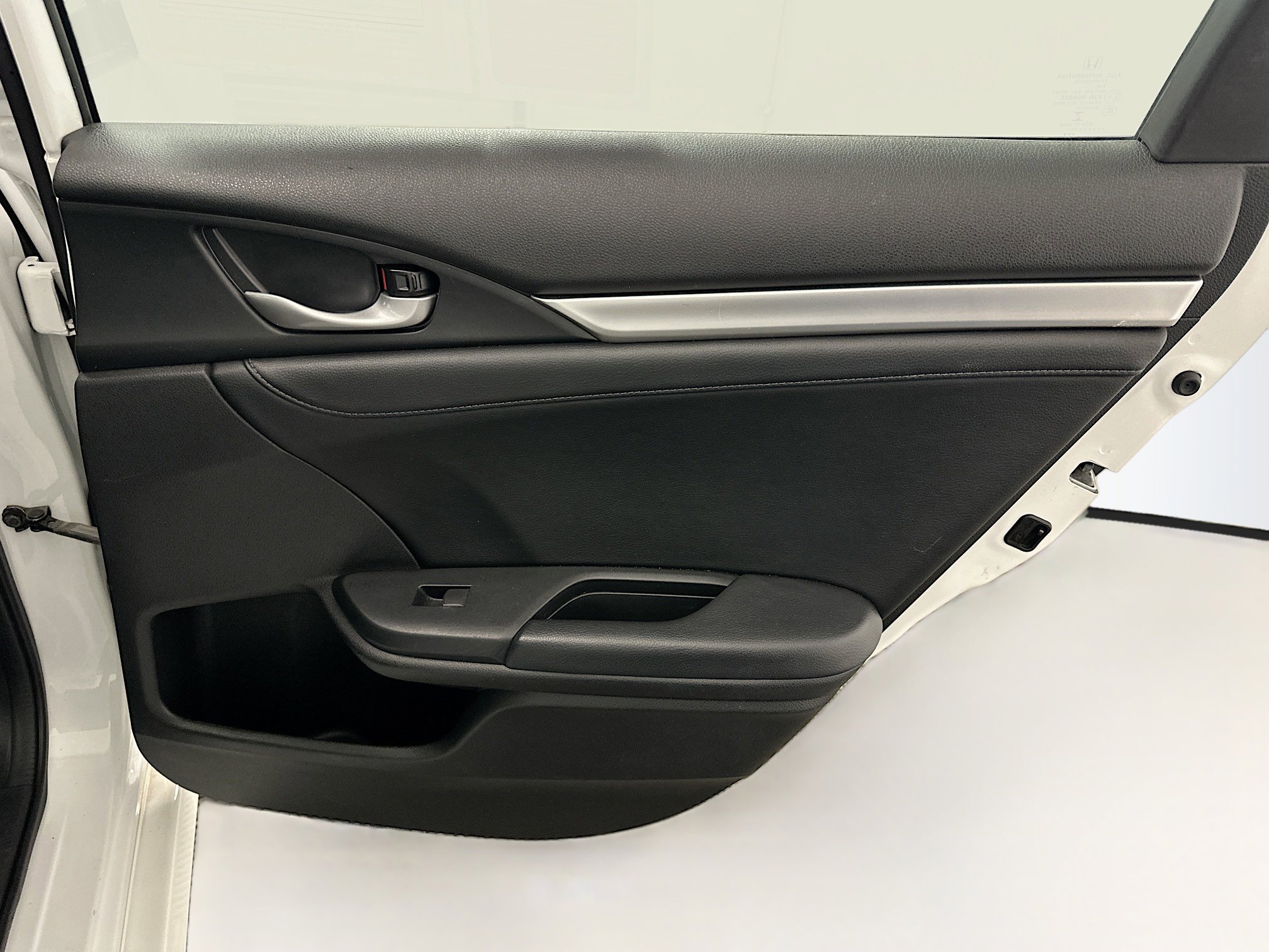 Used 2017 Honda Civic Touring image 31