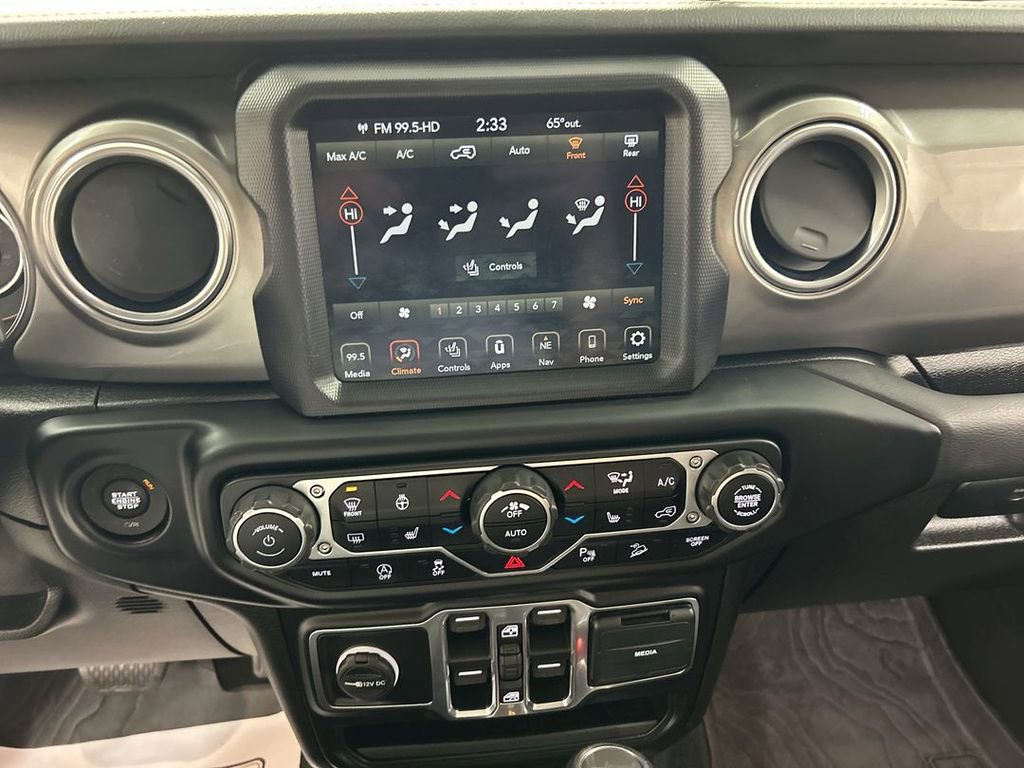 Used 2020 Jeep Wrangler Unlimited Sahara image 17