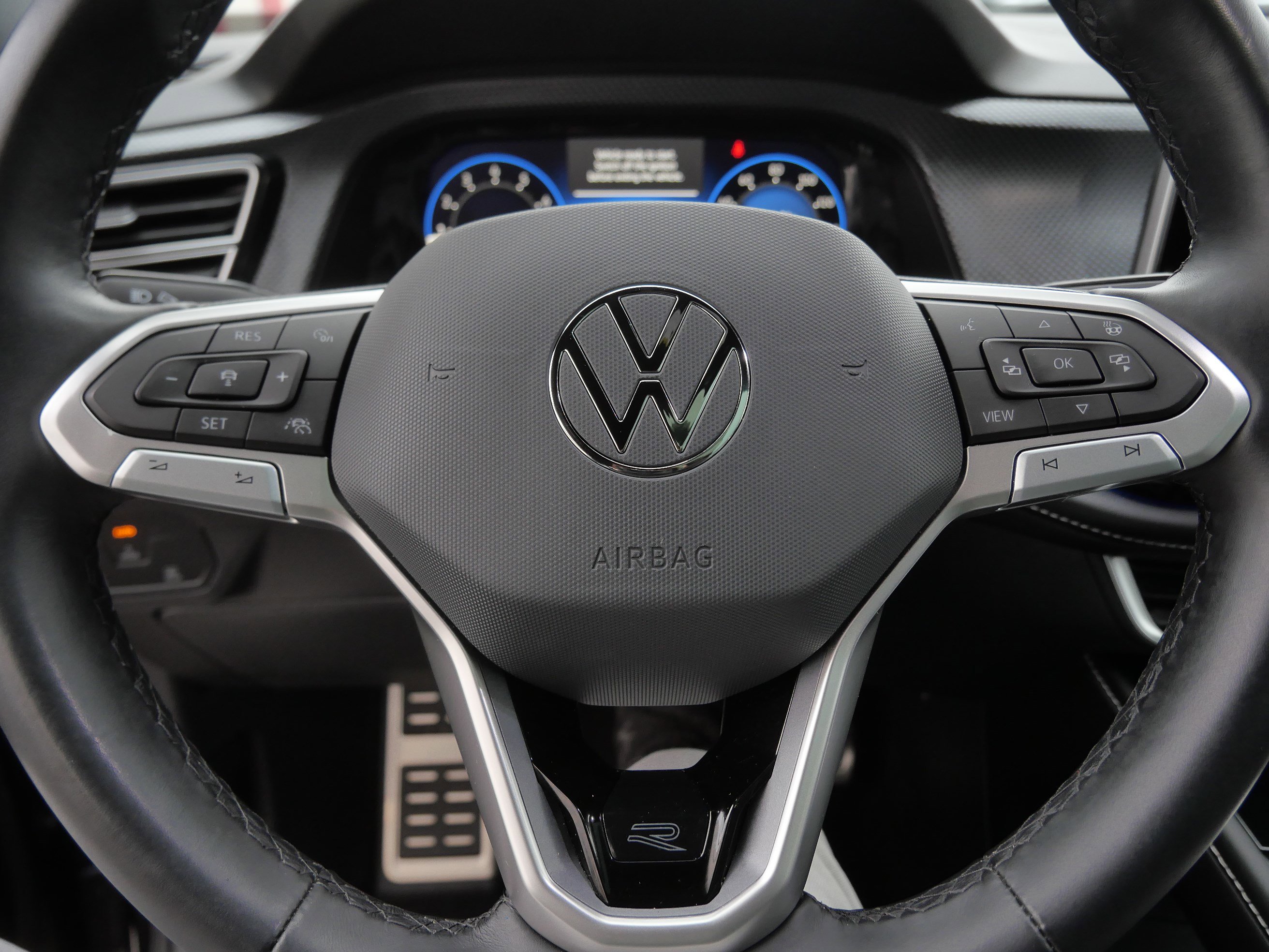 Used 2024 Volkswagen Atlas Cross Sport SEL Premium R-Line image 48