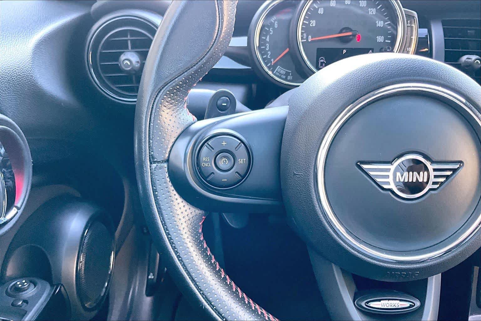 Used 2019 MINI Cooper S w/ Signature Upholstery Package FWD image 24