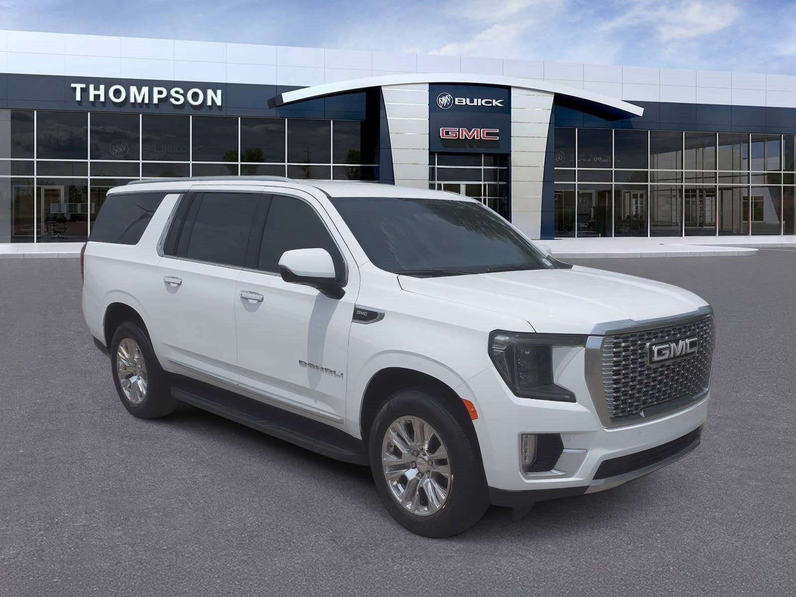 Used 2021 GMC Yukon XL Denali RWD image 1