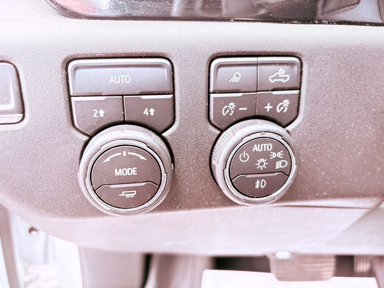 Used 2023 Chevrolet Silverado 1500 LTZ image 22