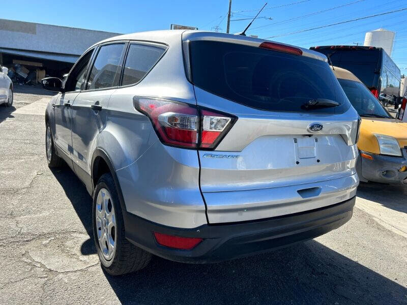 Used 2018 Ford Escape S image 4