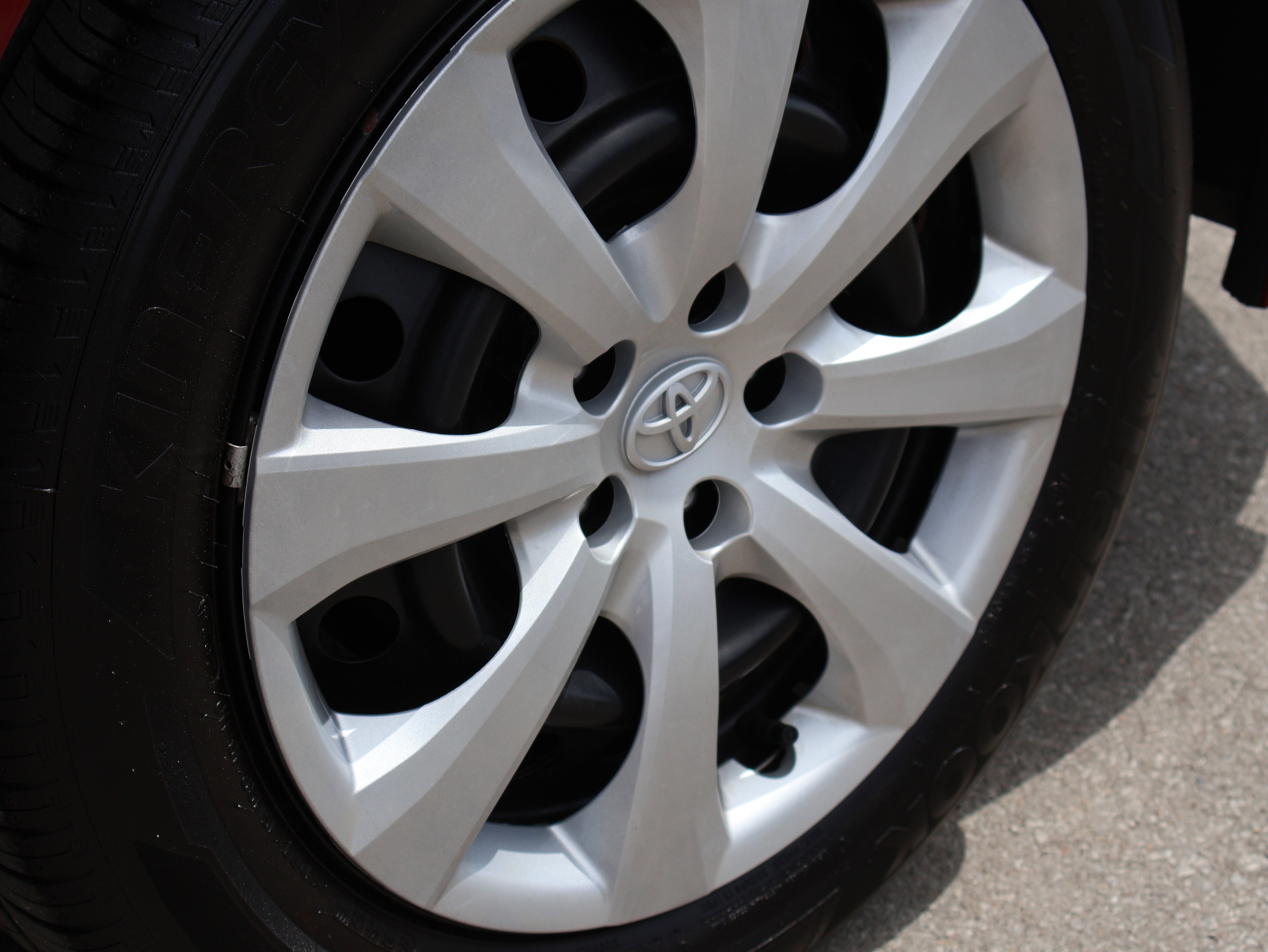 Used 2024 Toyota Corolla LE FWD image 41