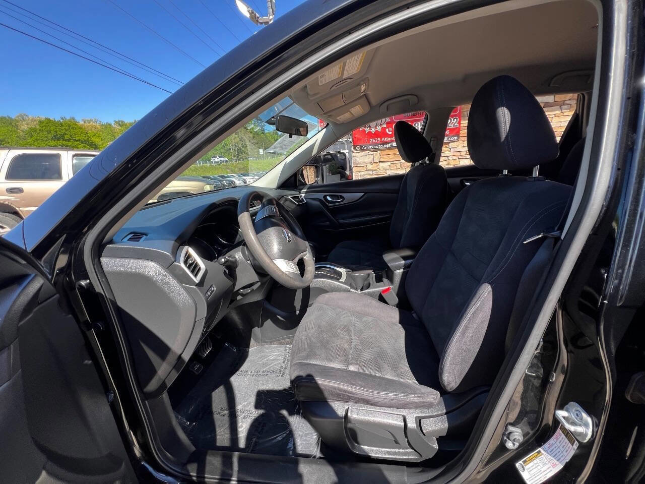 Used 2016 Nissan Rogue S image 16