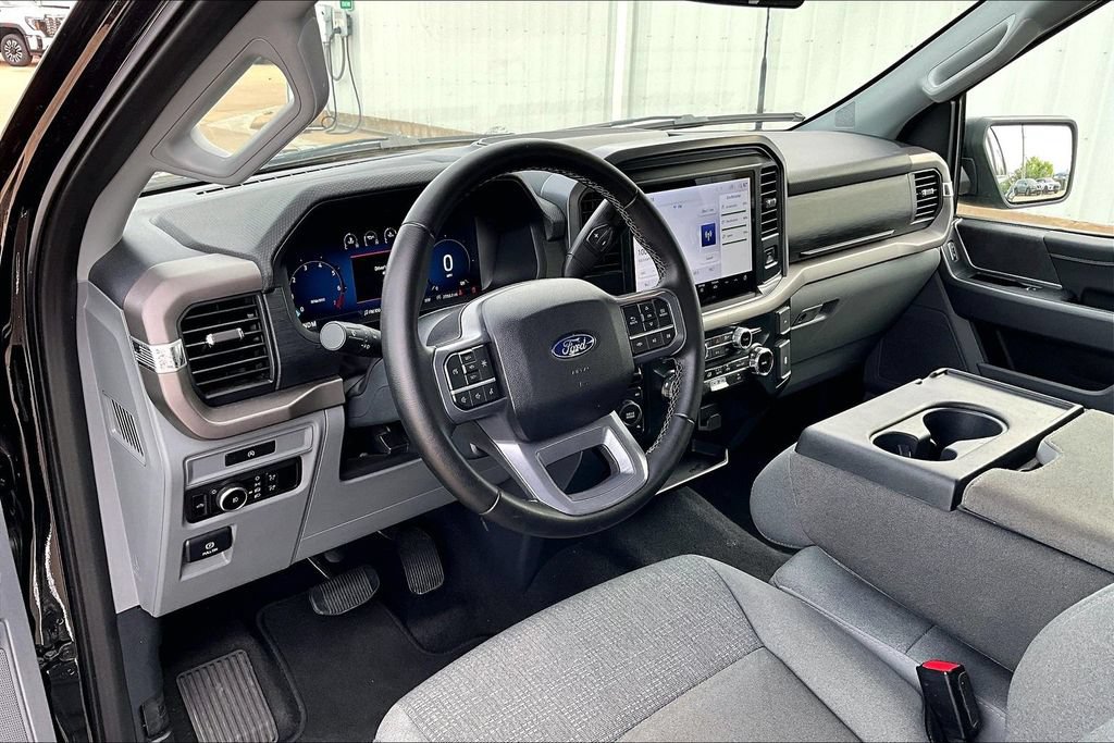 Used 2025 Ford F150 XLT w/ Equipment Group 301A Standard AWD/4WD image 16