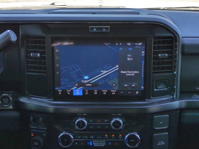 New 2026 Ford F250 Lariat w/ Black Appearance Package image 17