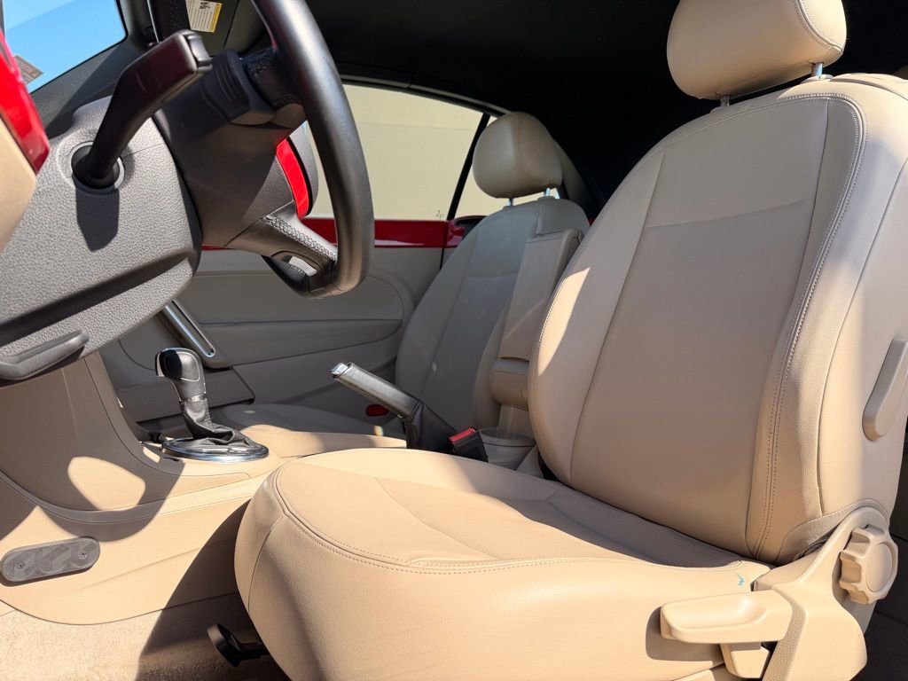 Used 2013 Volkswagen Beetle TDI image 26