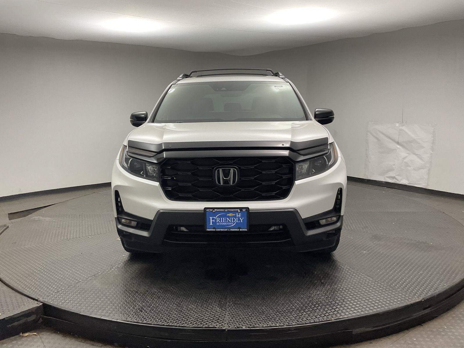 Used 2022 Honda Passport Elite image 2