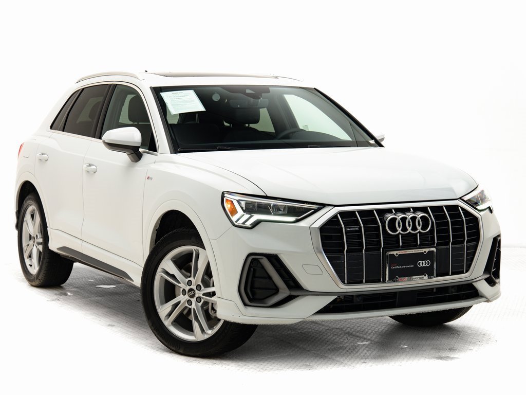 Certified 2024 Audi Q3 2.0T Premium