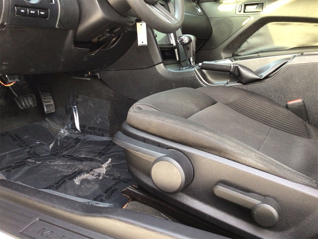 Used 2012 Ford Mustang Convertible image 19