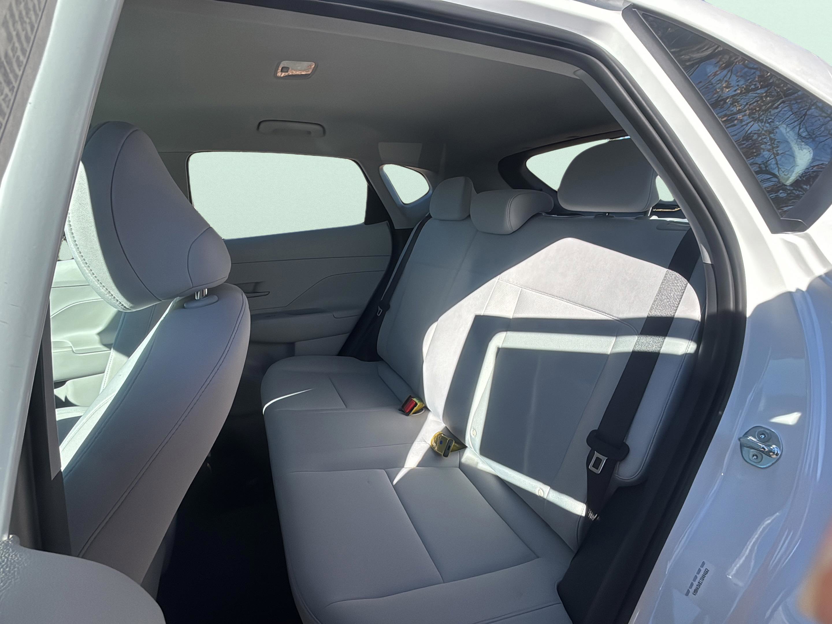 New 2026 Hyundai Kona SE image 19