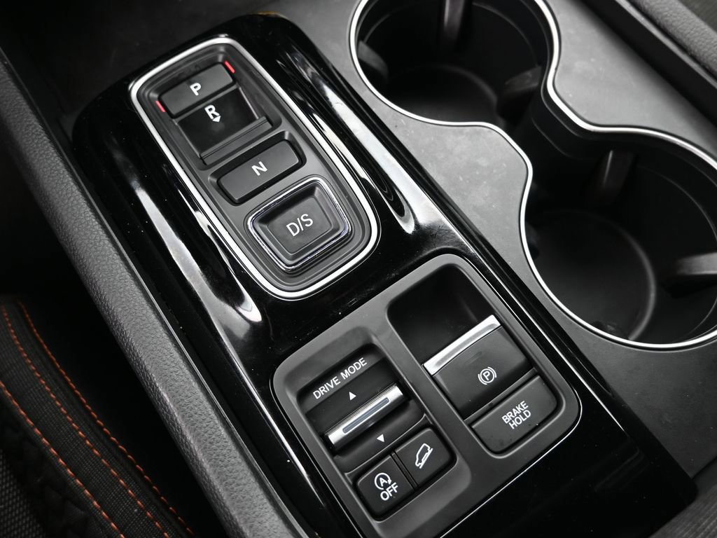 Certified 2025 Honda Pilot Sport image 19