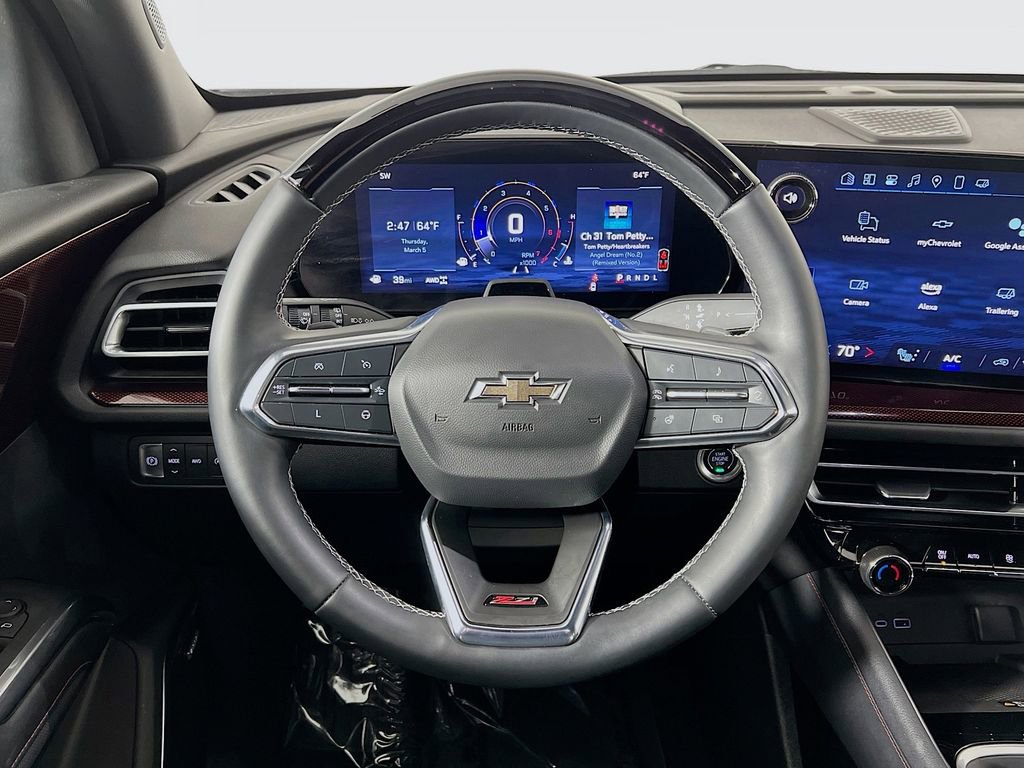 Used 2024 Chevrolet Traverse Z71 w/ Enhanced Driving Package image 11