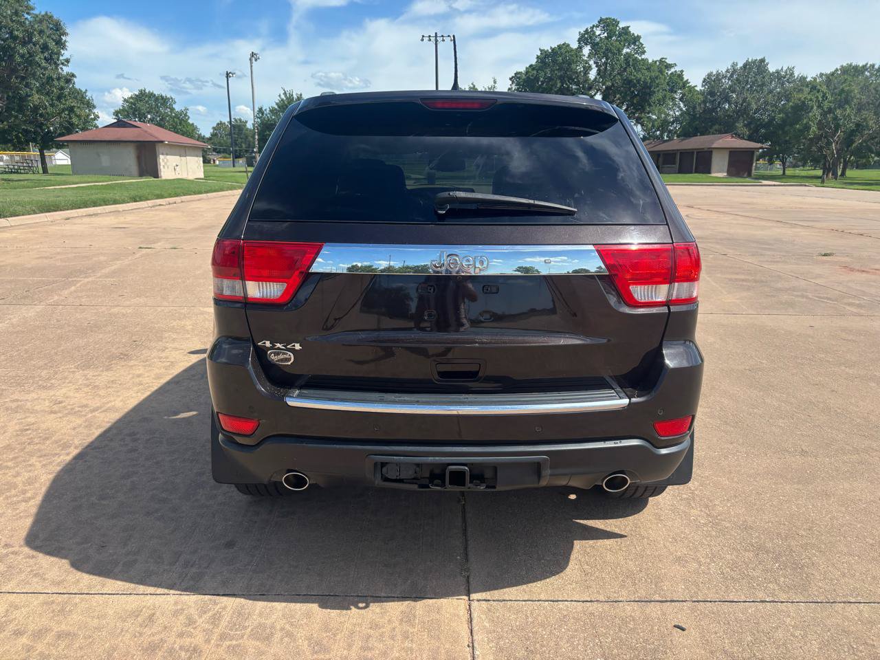 Used 2011 Jeep Grand Cherokee Overland Summit AWD/4WD image 34