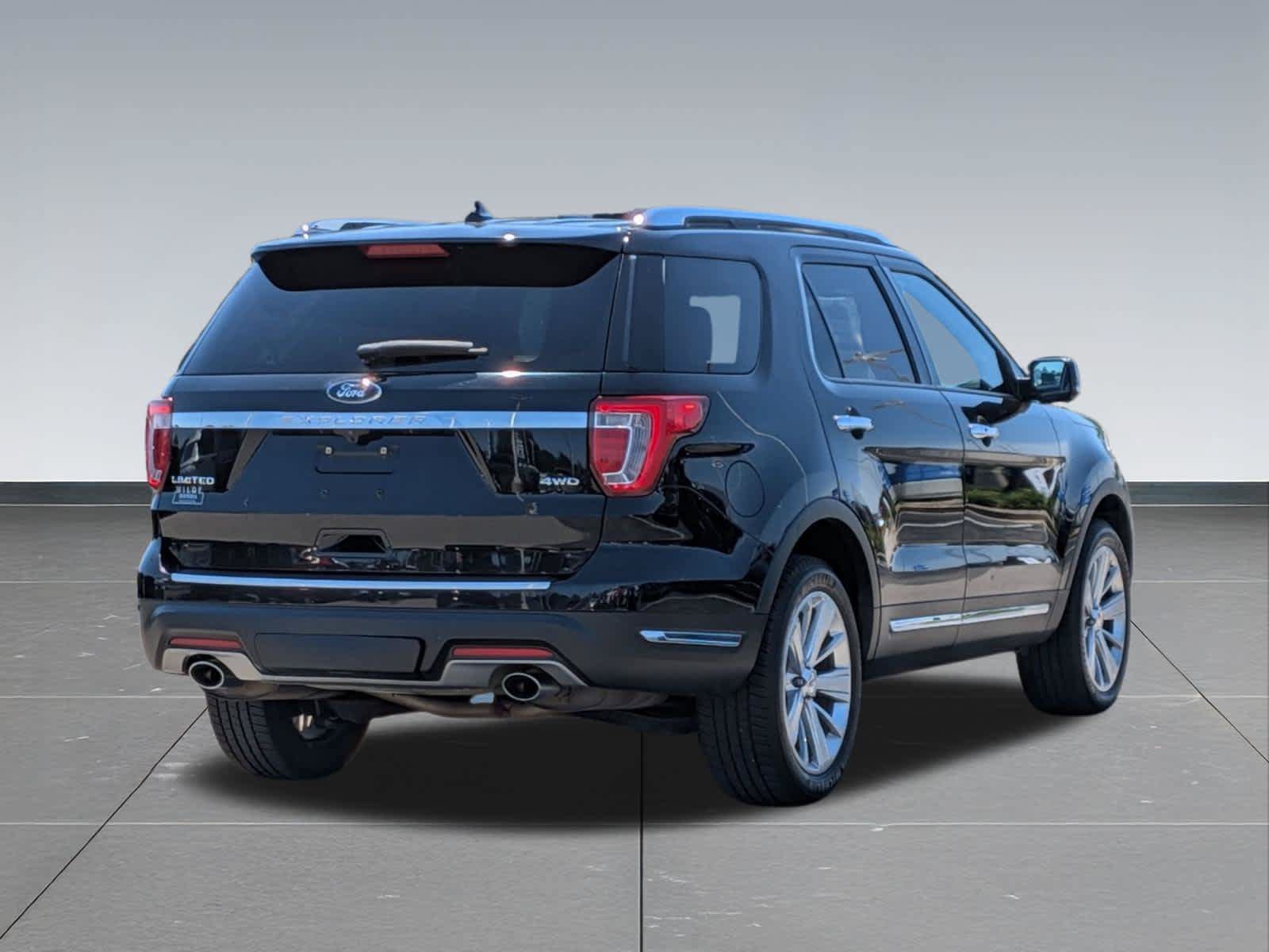 Used 2019 Ford Explorer Limited w/ Class III Trailer Tow Package AWD/4WD image 5