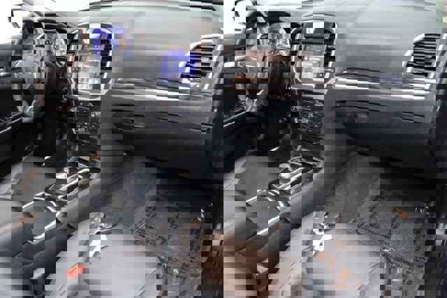 Used 2016 Chrysler 300 Limited image 24