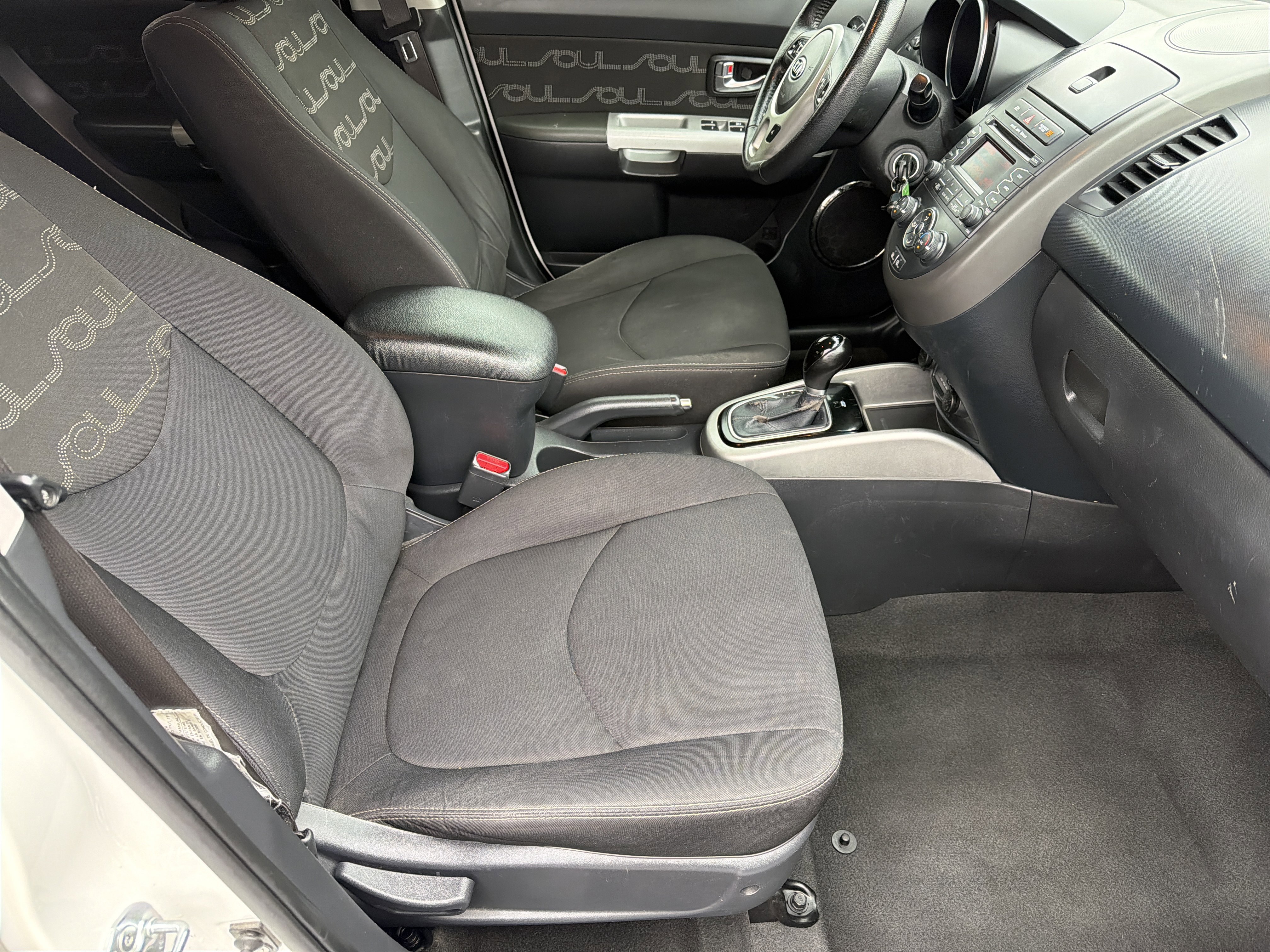 Used 2012 Kia Soul + image 13