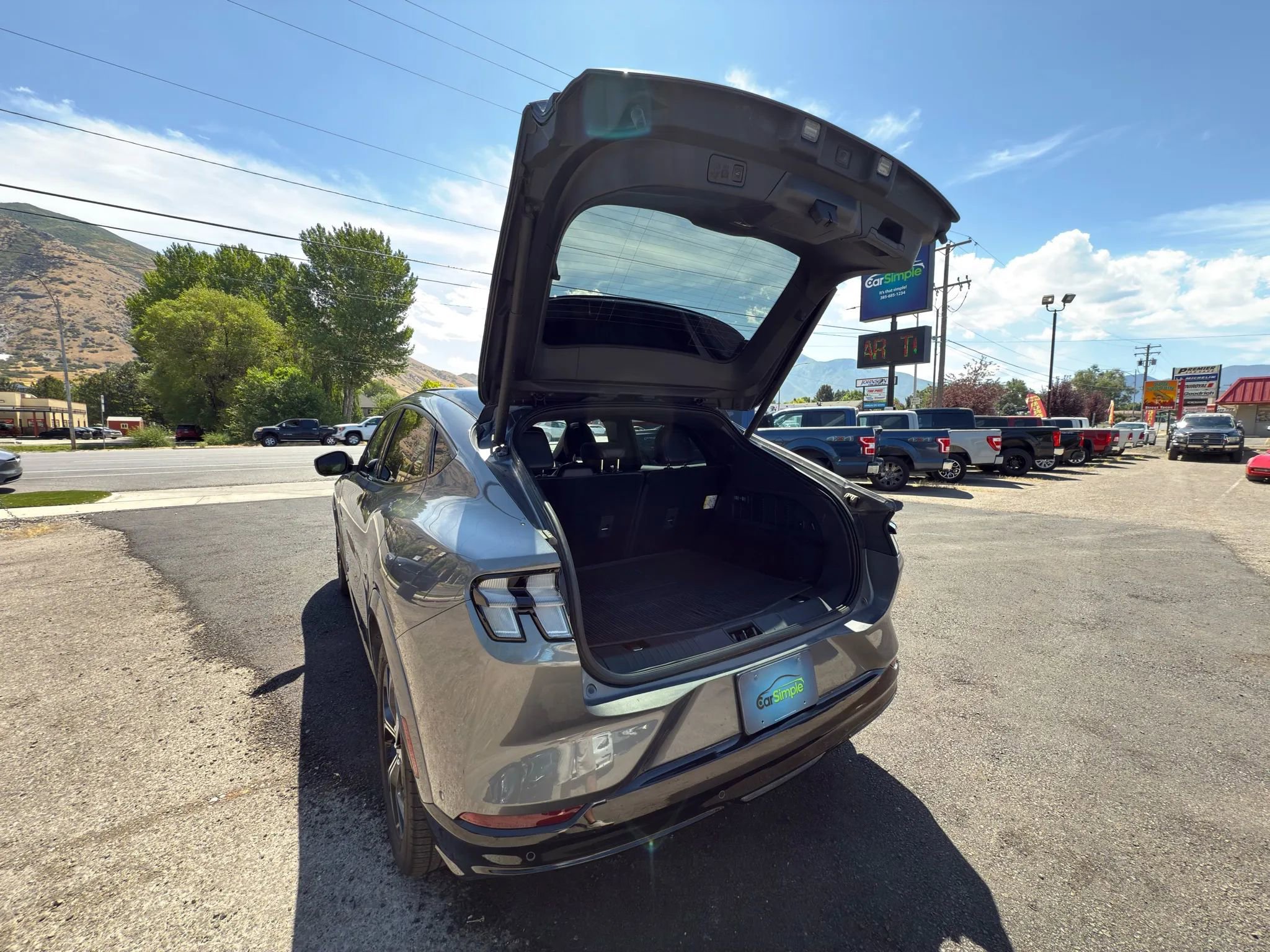 Used 2021 Ford Mustang Mach-E Premium w/ Equipment Group 301A image 40