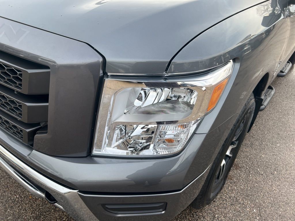 Certified 2024 Nissan Titan SV w/ SV Convenience Package image 27