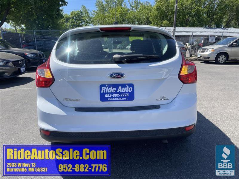 Used 2014 Ford Focus SE w/ SE Winter Package FWD image 6