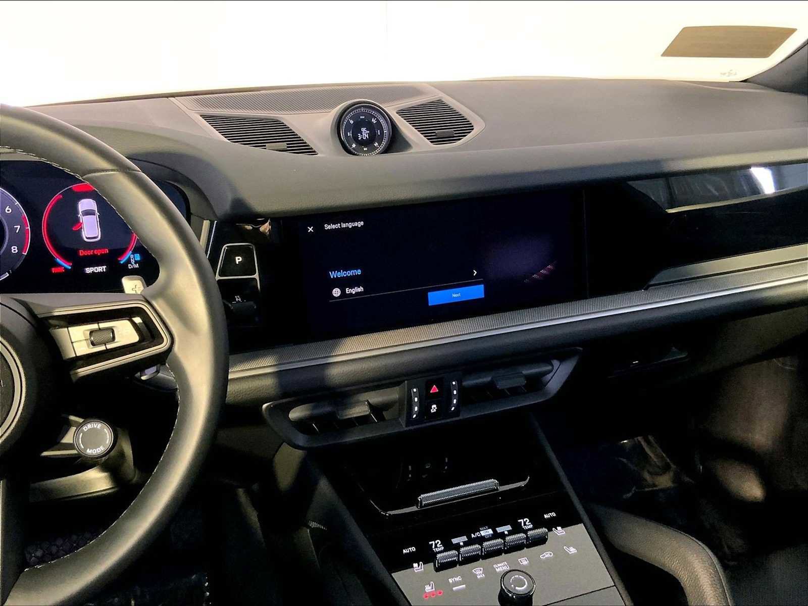 Certified 2025 Porsche Cayenne image 16