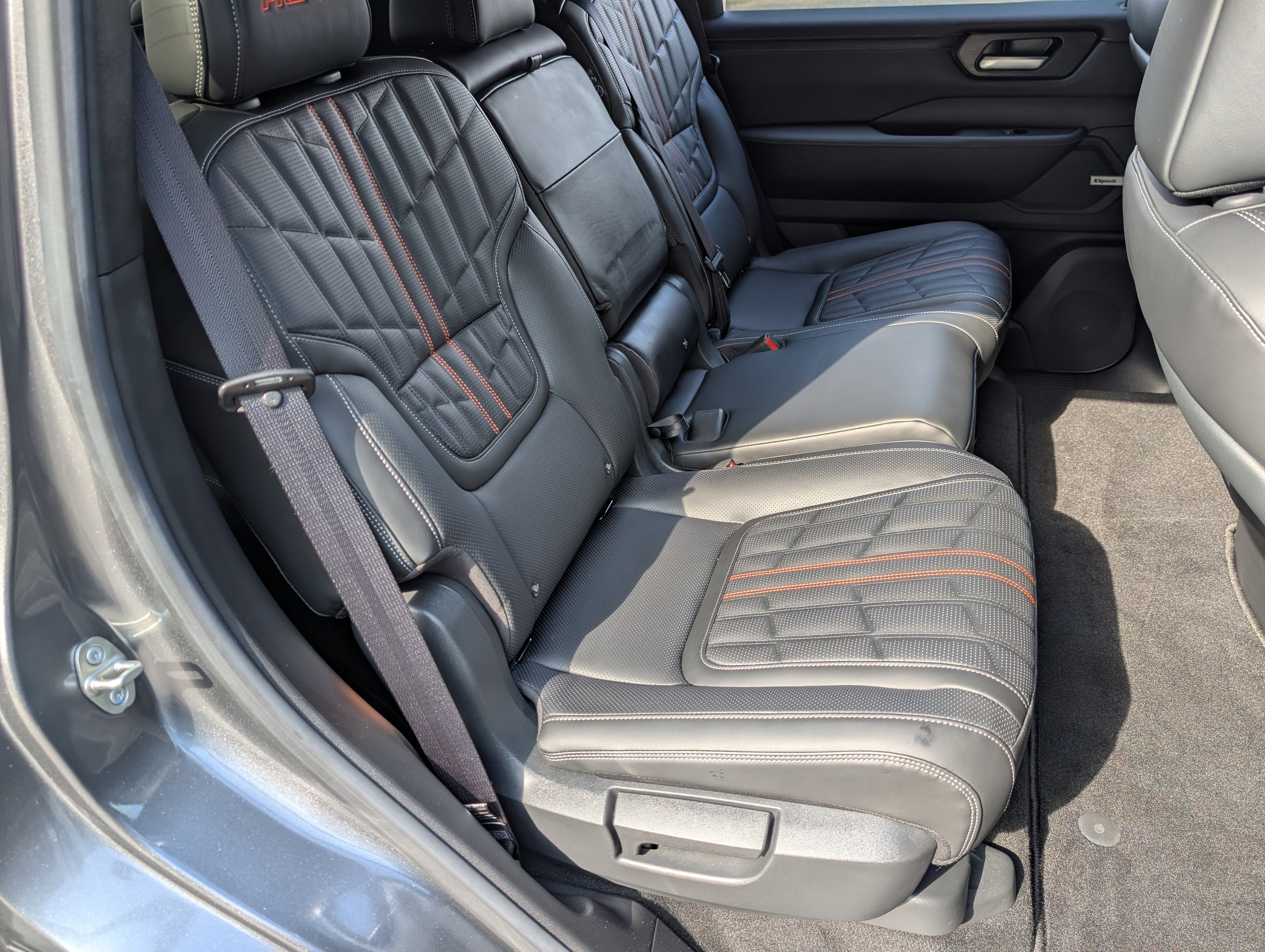 Used 2025 Nissan Armada PRO-4X w/ Pro-4X Premium Package image 20