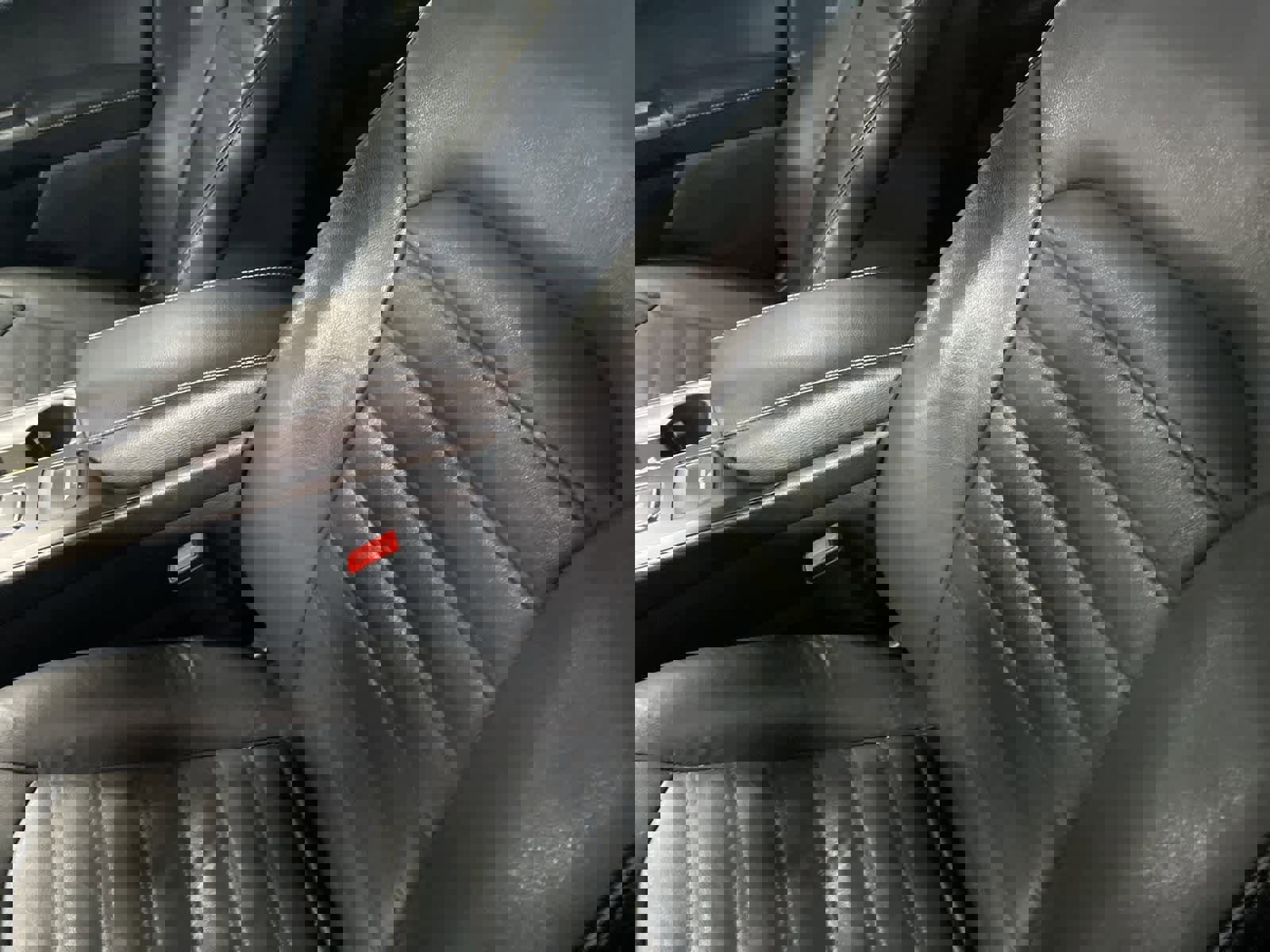 Used 2017 Ford Fusion SE w/ Fusion SE Technology Package image 23