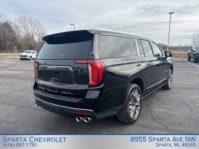 Used 2023 GMC Yukon XL Denali Ultimate image 3