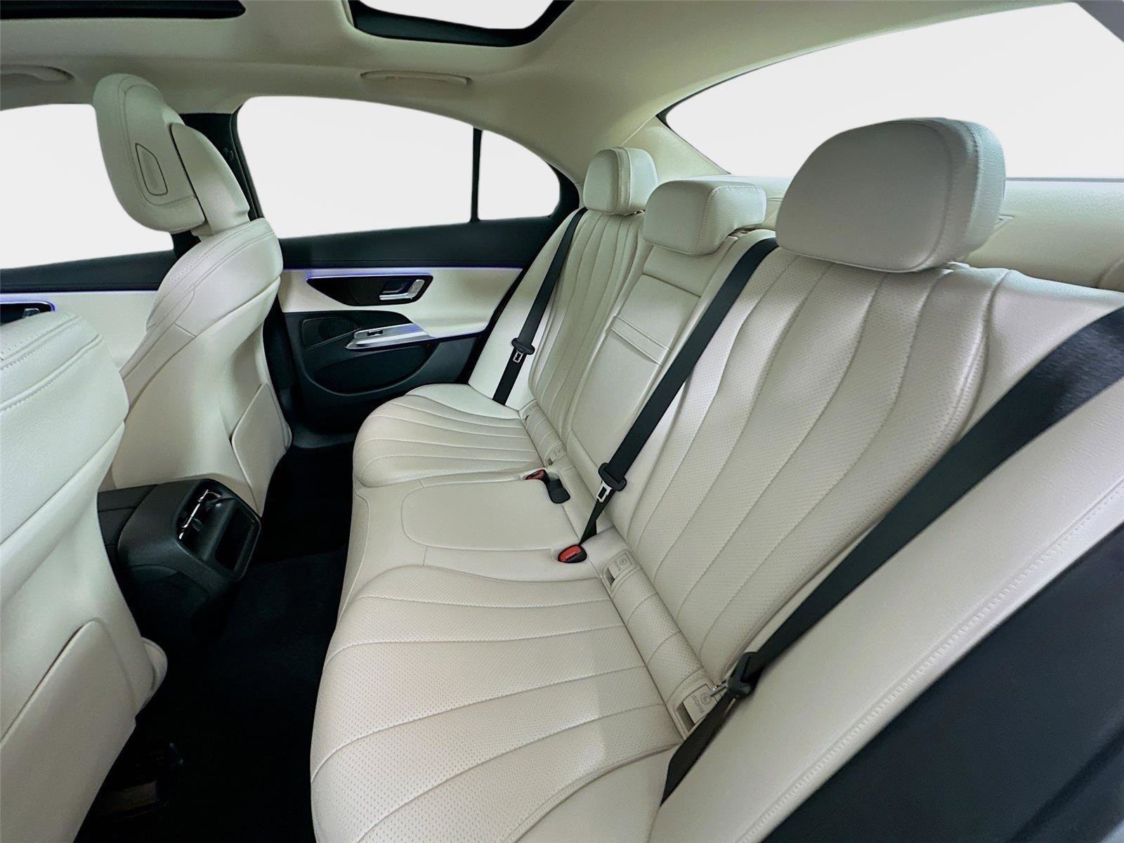 Certified 2026 Mercedes-Benz E 350 4MATIC Sedan image 31