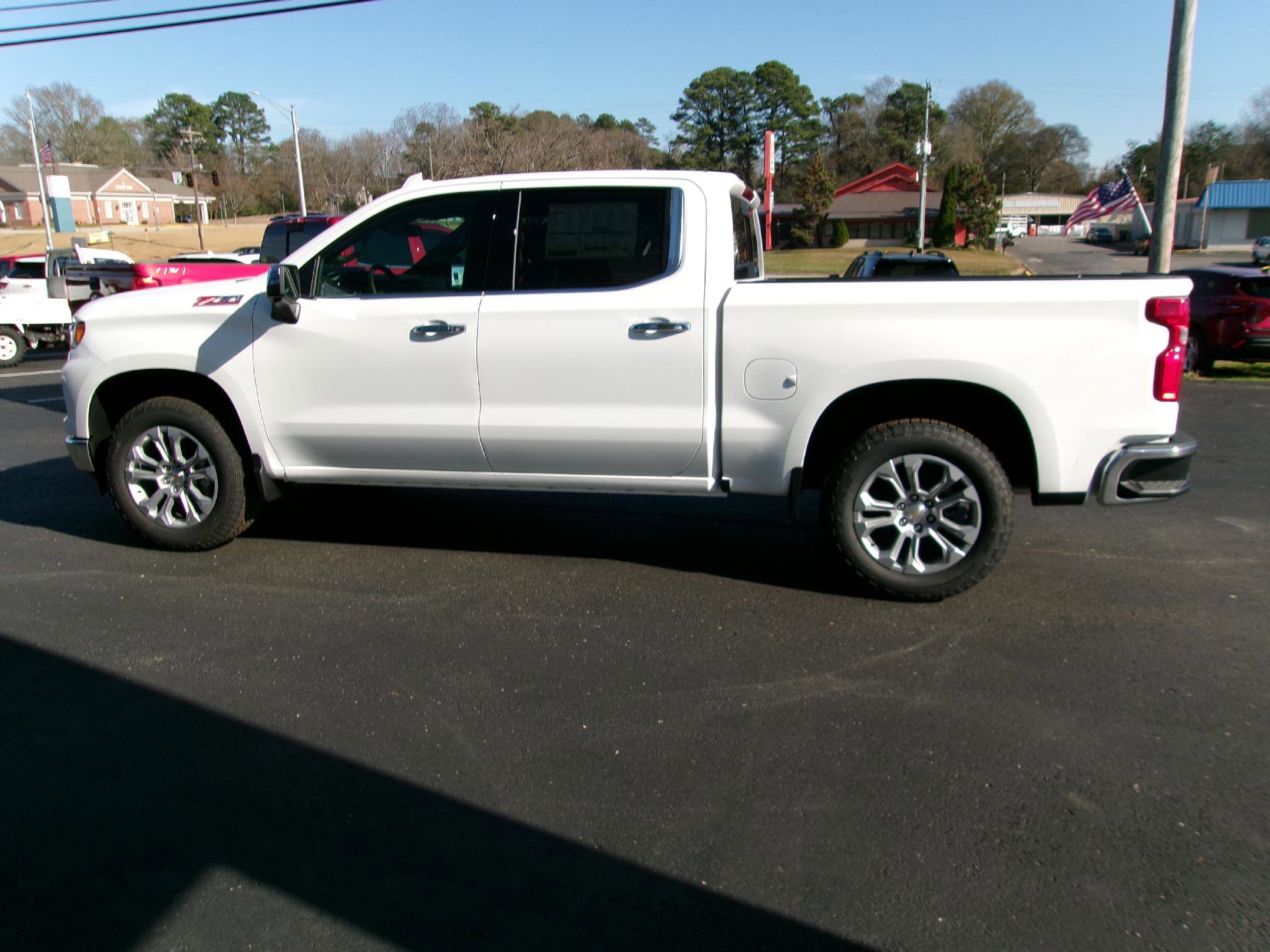 New 2026 Chevrolet Silverado 1500 LTZ w/ LTZ Premium Package image 6