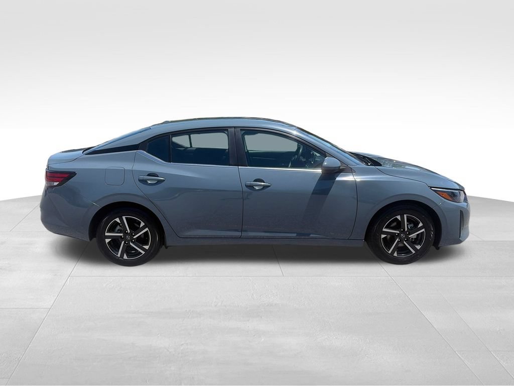 Used 2024 Nissan Sentra SV FWD image 7