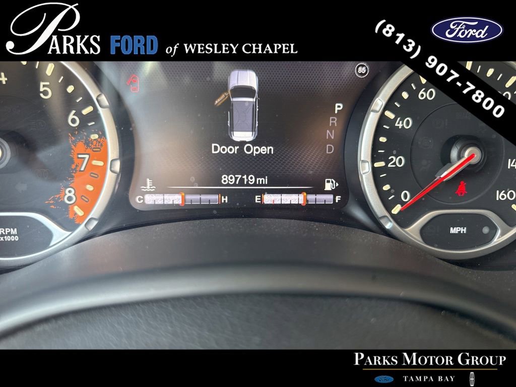 Used 2017 Jeep Renegade Altitude FWD image 7