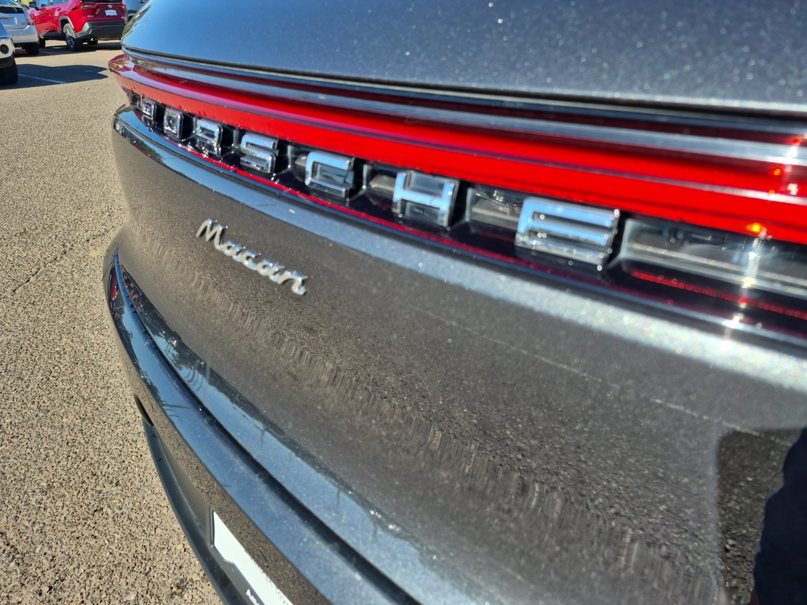Used 2021 Porsche Macan AWD/4WD image 22