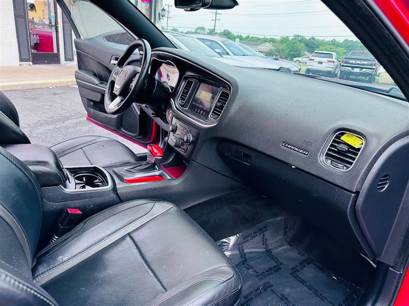 Used 2015 Dodge Charger SXT w/ AWD Plus Group image 17