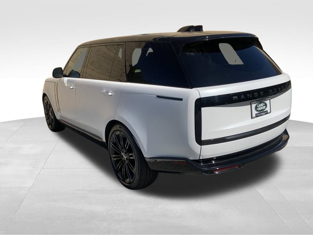 New 2025 Land Rover Range Rover Long Wheelbase SE image 8