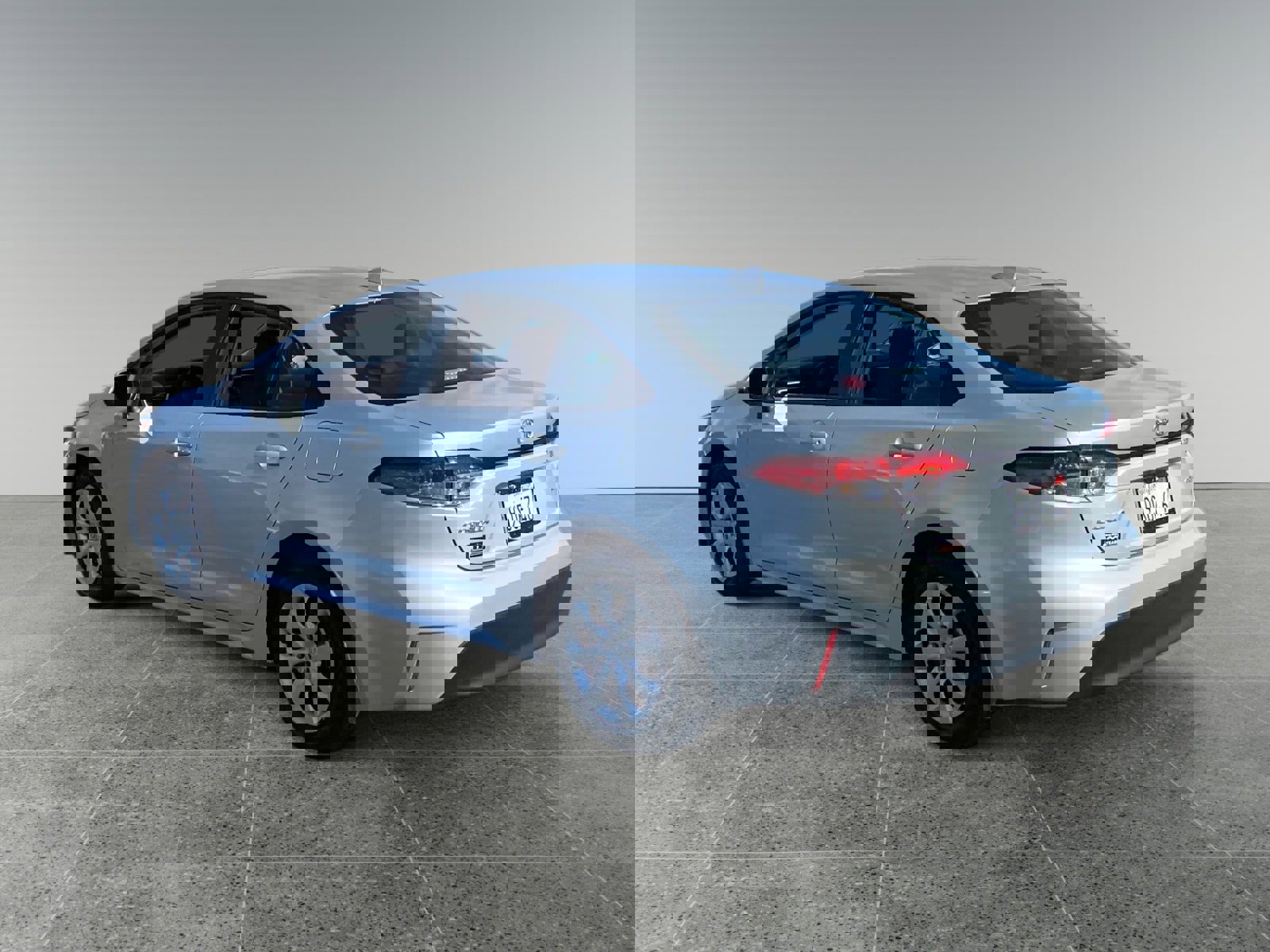 Used 2025 Toyota Corolla LE image 3