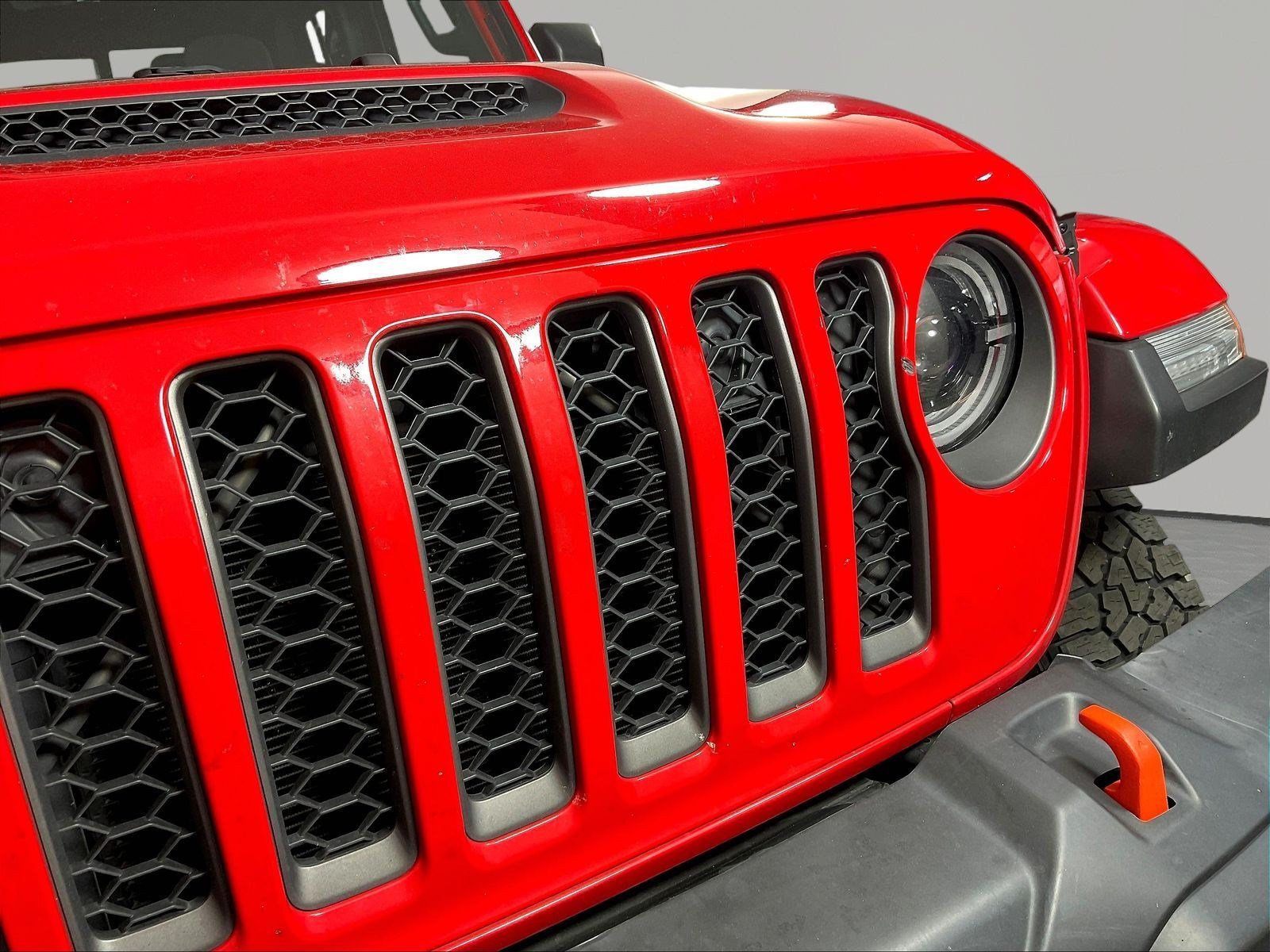 Used 2023 Jeep Gladiator Mojave w/ Cold Weather Group AWD/4WD image 34