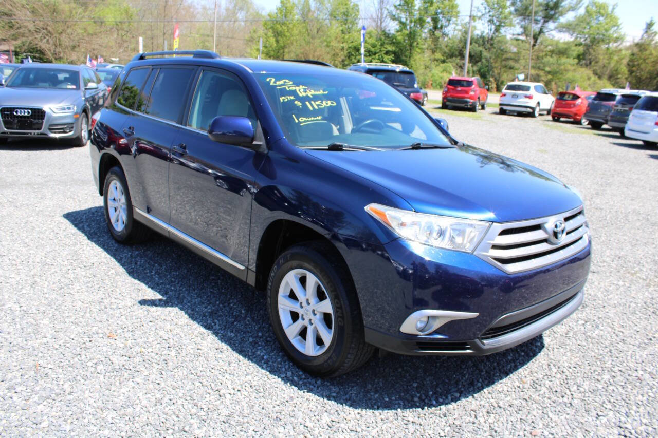 Used 2013 Toyota Highlander Plus AWD/4WD image 4