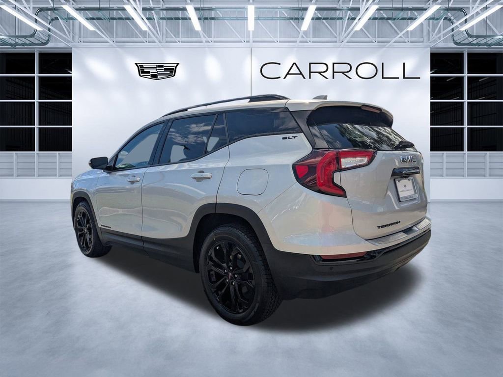 Used 2022 GMC Terrain SLT w/ Infotainment Package II image 6