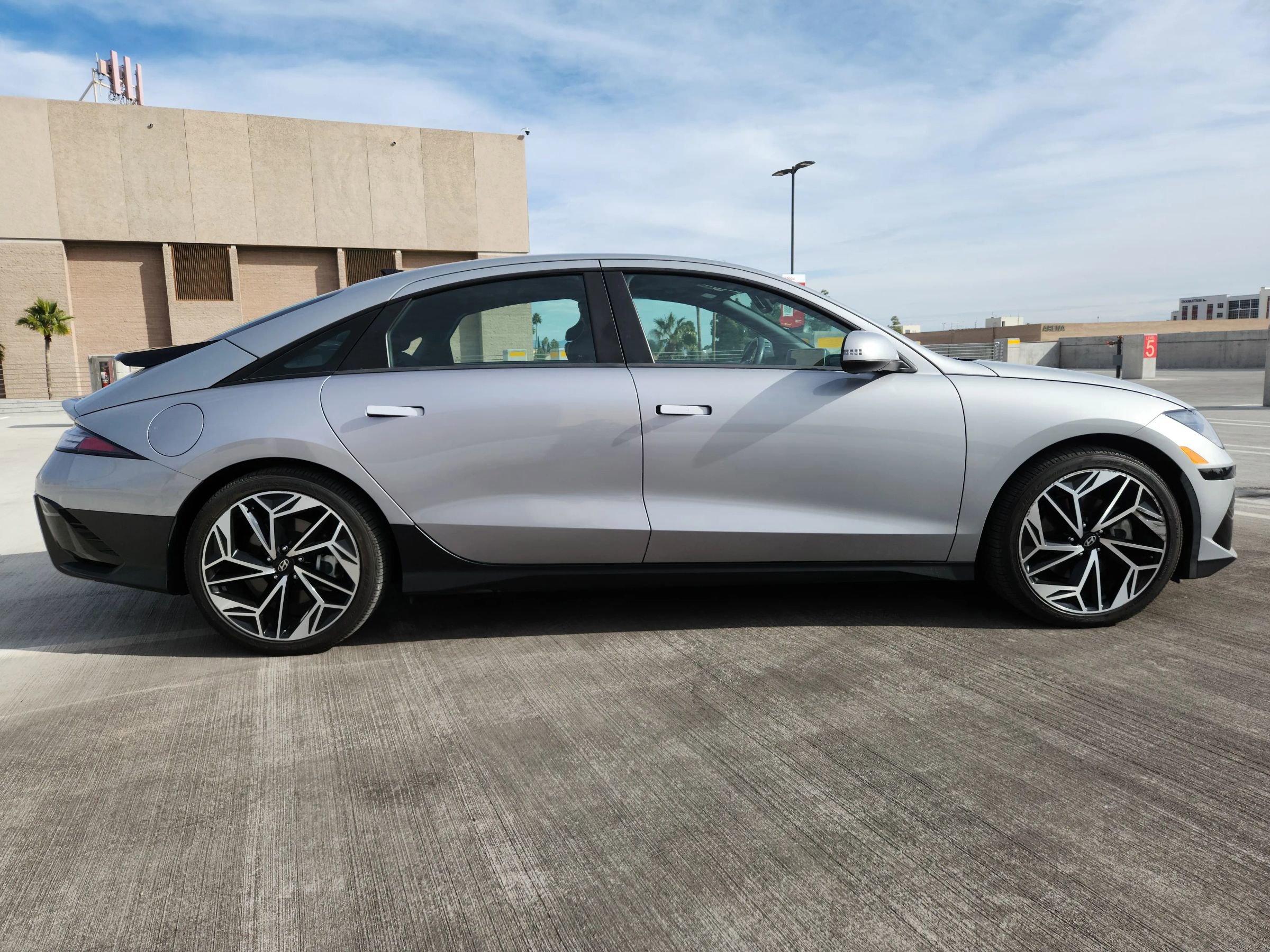 Used 2023 Hyundai Ioniq 6 SEL image 21