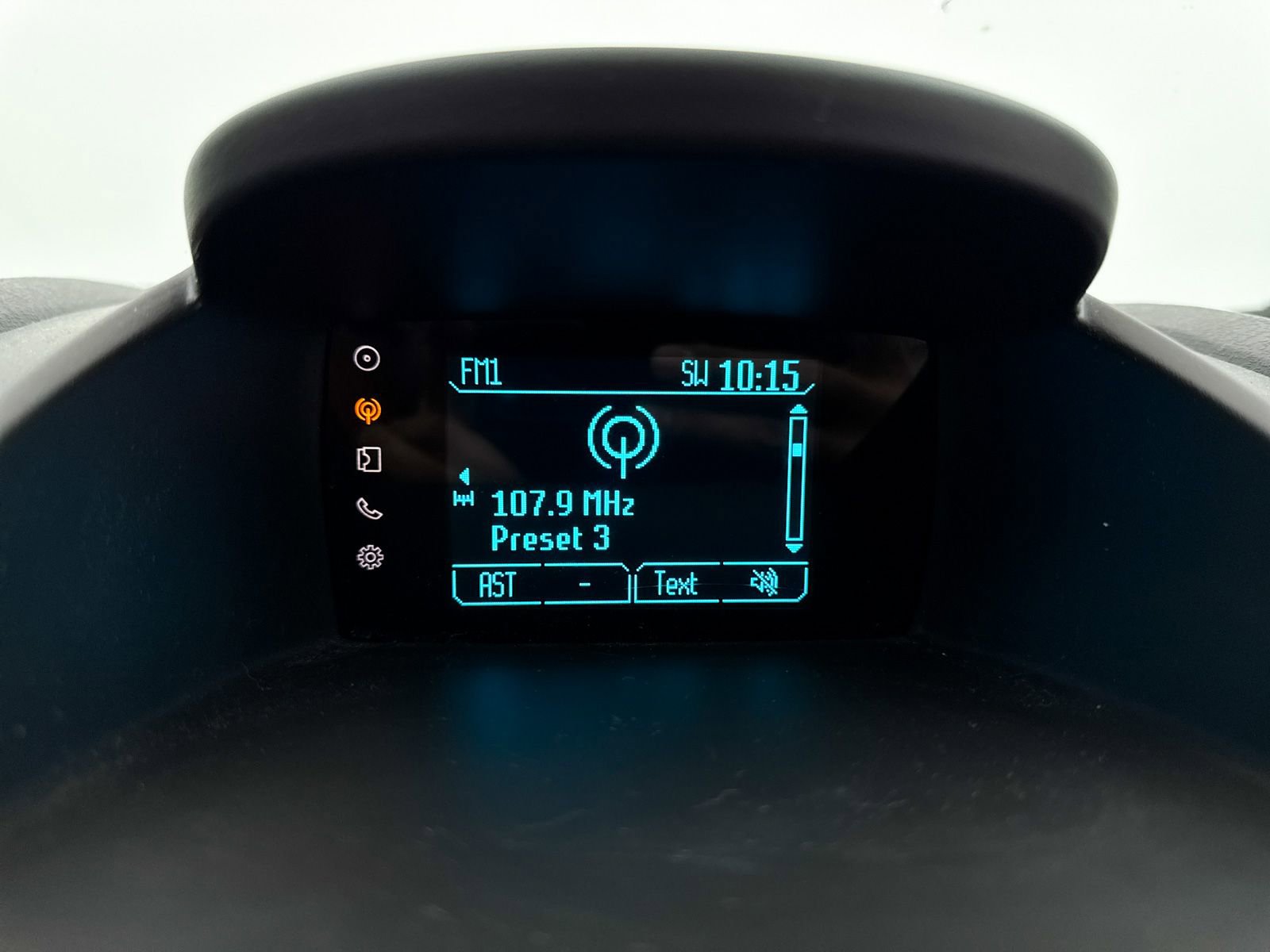 Used 2017 Ford Fiesta S image 4