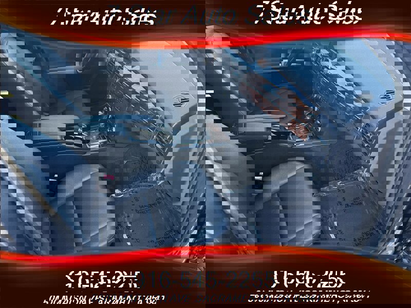 Used 2011 Mercedes-Benz GLK 350 2WD image 12